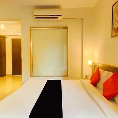 Capital O 36727 Plush Retreat Dive Bagian luar foto