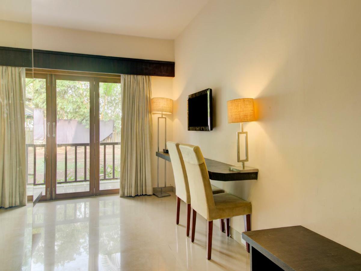 Capital O 36727 Plush Retreat Dive Bagian luar foto